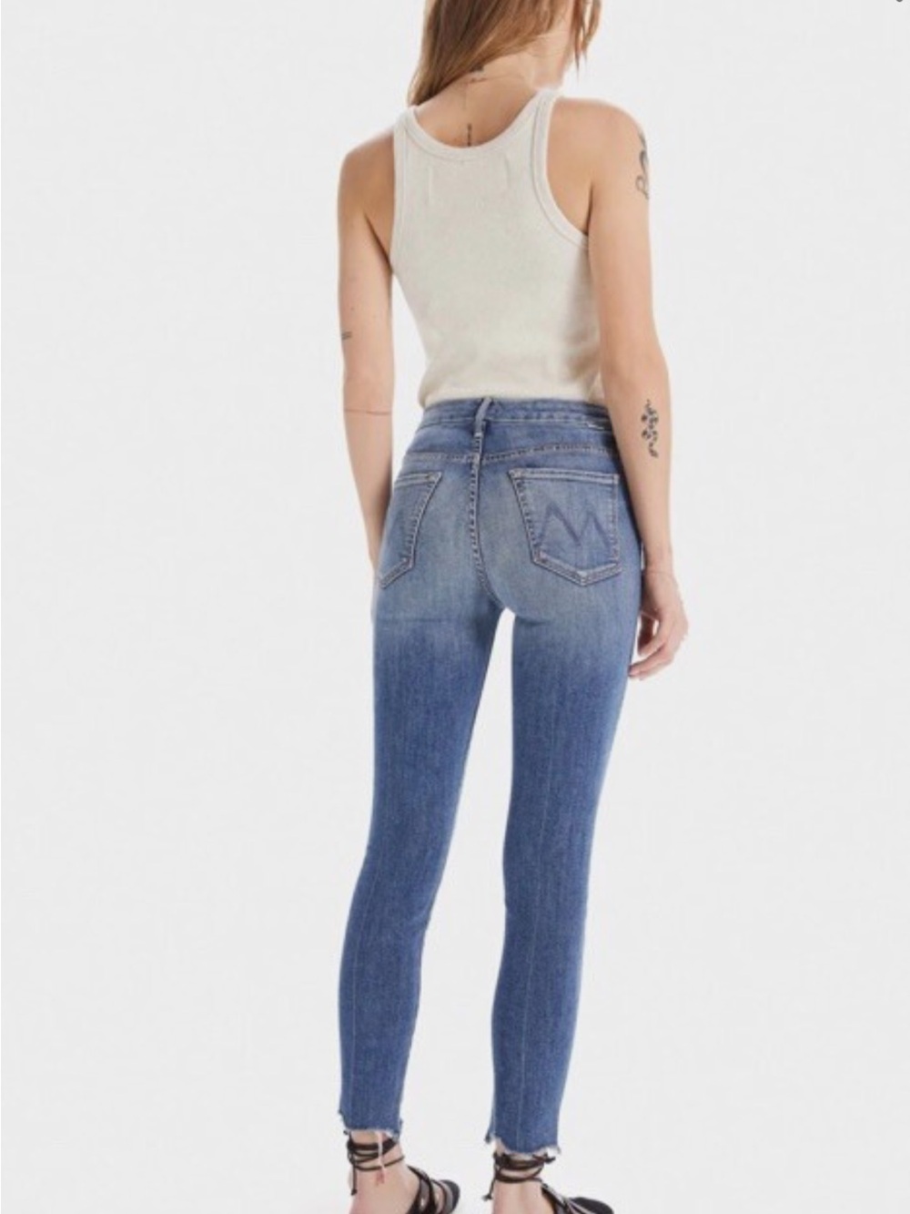 MOTHER High-Waisted Looker Ankle Fray Blue Jeans Size 25